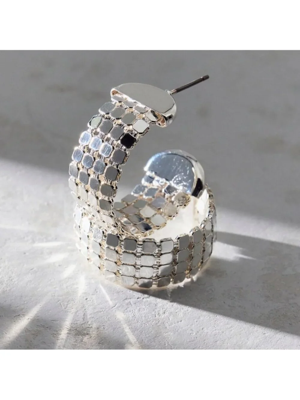 New! Silver Hoop Earrings NWT (1033)
